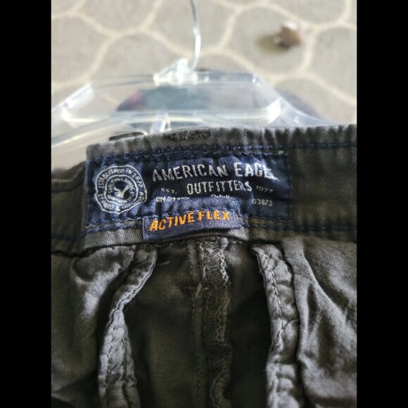 Mens size 29 black or dark gray American Eagle shorts - Picture 3 of 4